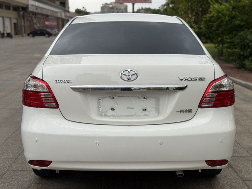 Toyota Vios 2010 #4 Toyota Vios 2010 car image #4