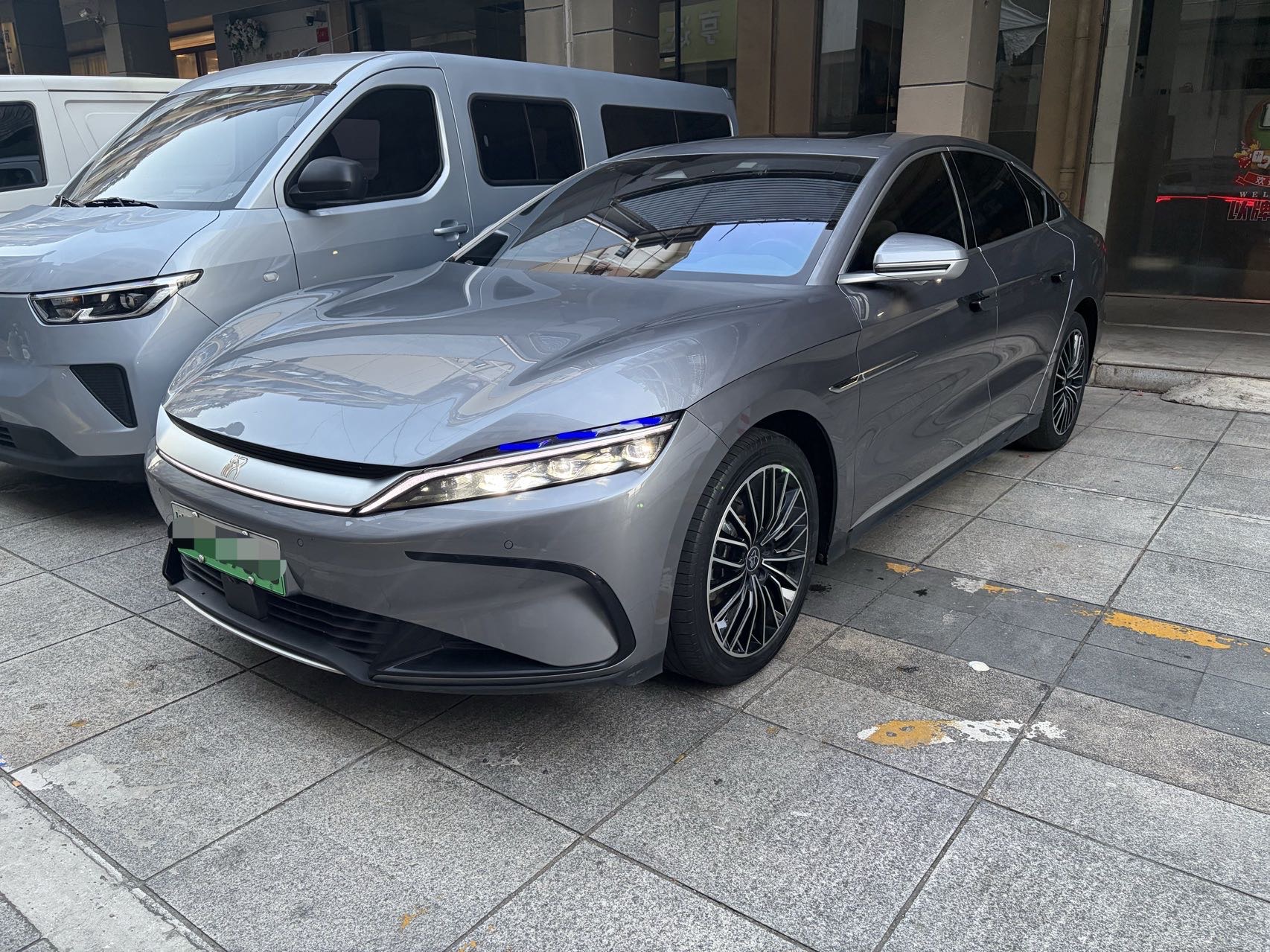 BYD Han 2023 صورة سيارة 