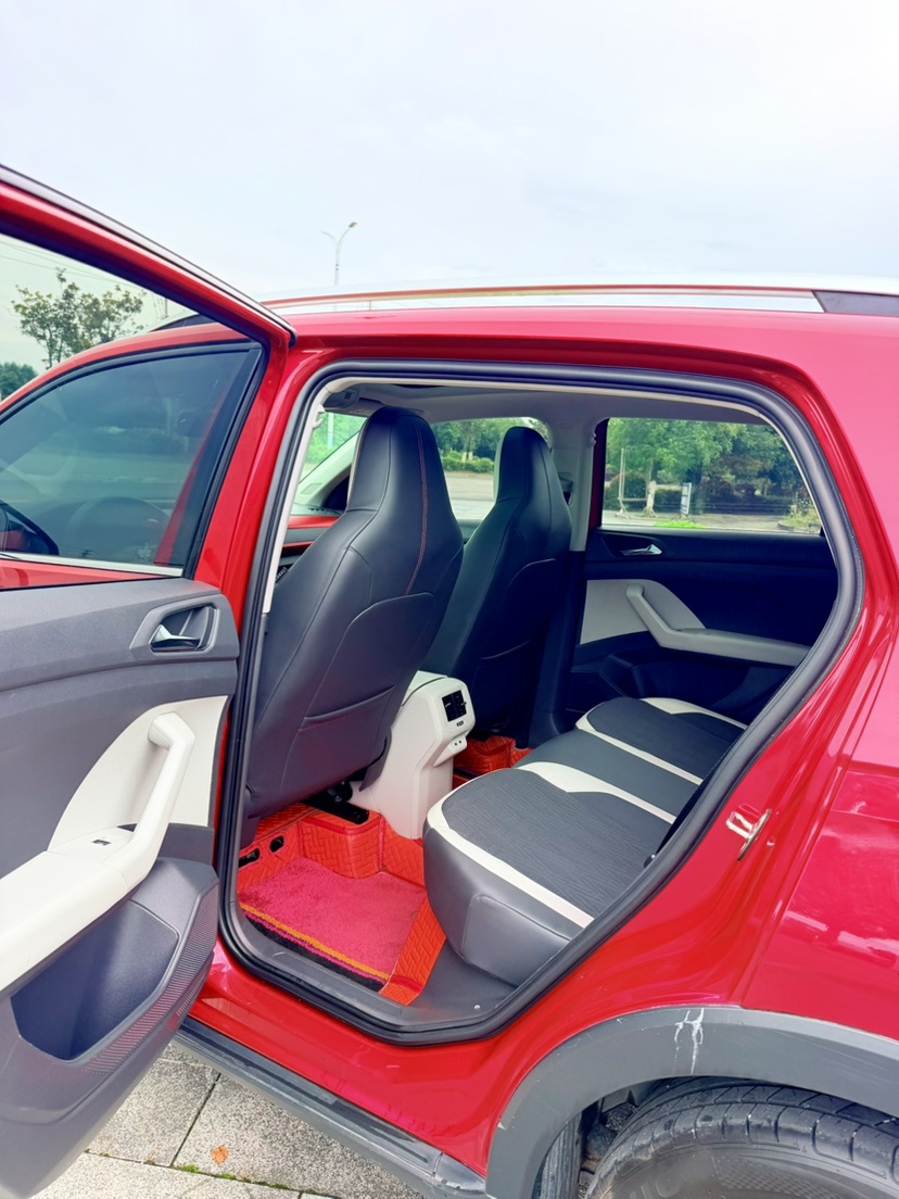 Volkswagen T-Cross 2020 #7 Volkswagen T-Cross 2020 immagine di auto #7