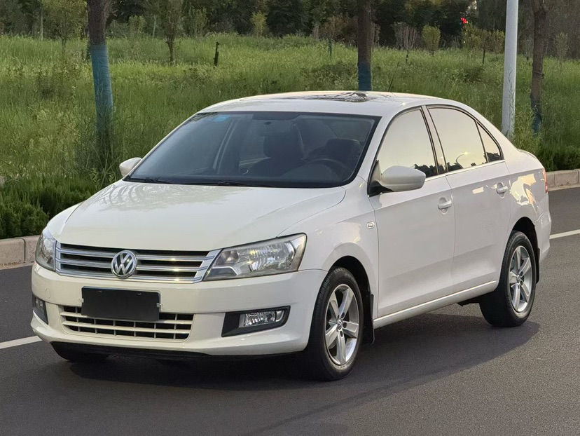 Volkswagen Santana 2014 car image 
