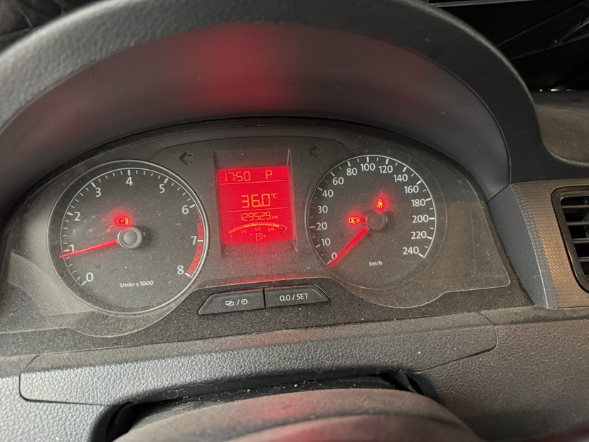 Volkswagen Santana 2014 car image #8