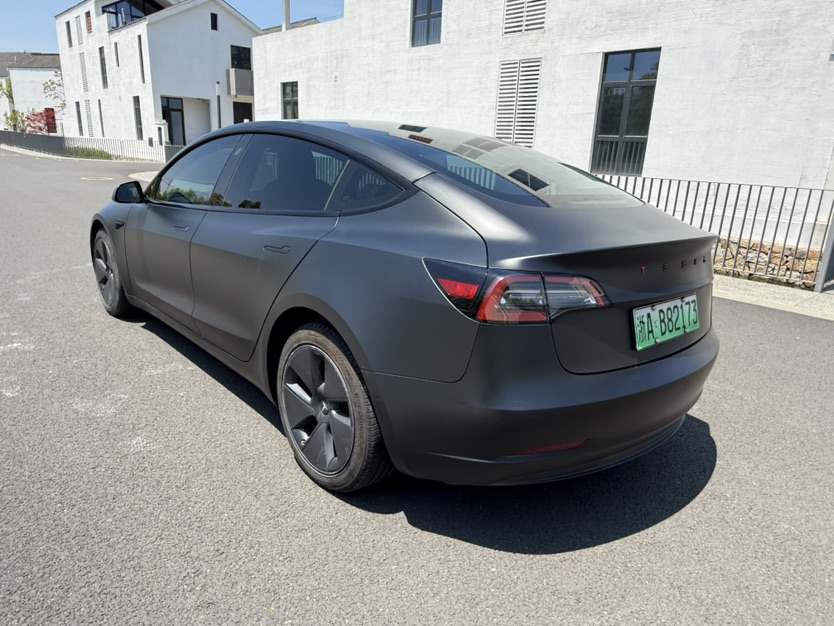 Tesla Model 3 2023 immagine di auto #7
