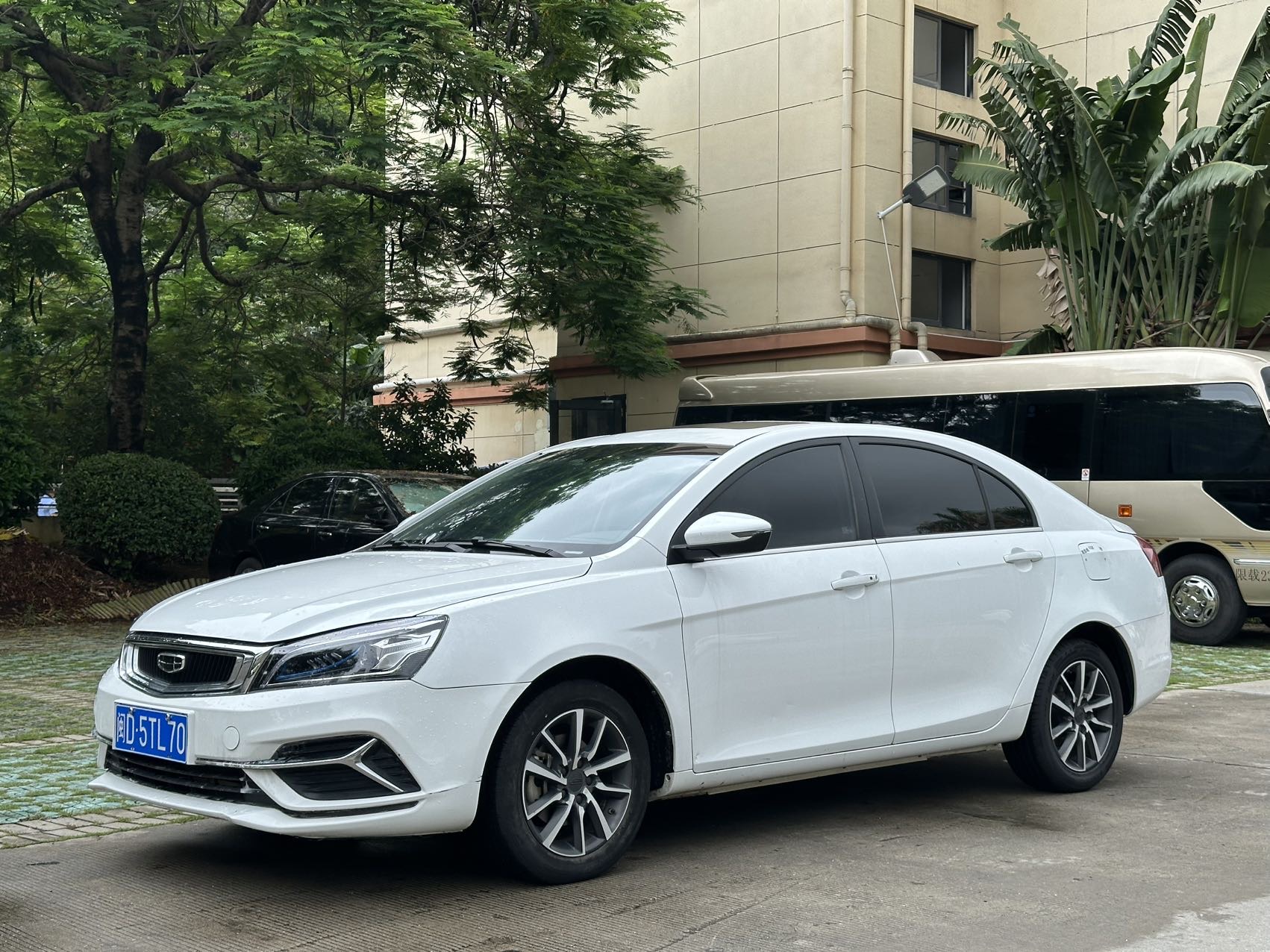 GEELY Emgrand 2019 GEELY Emgrand 2019 car image