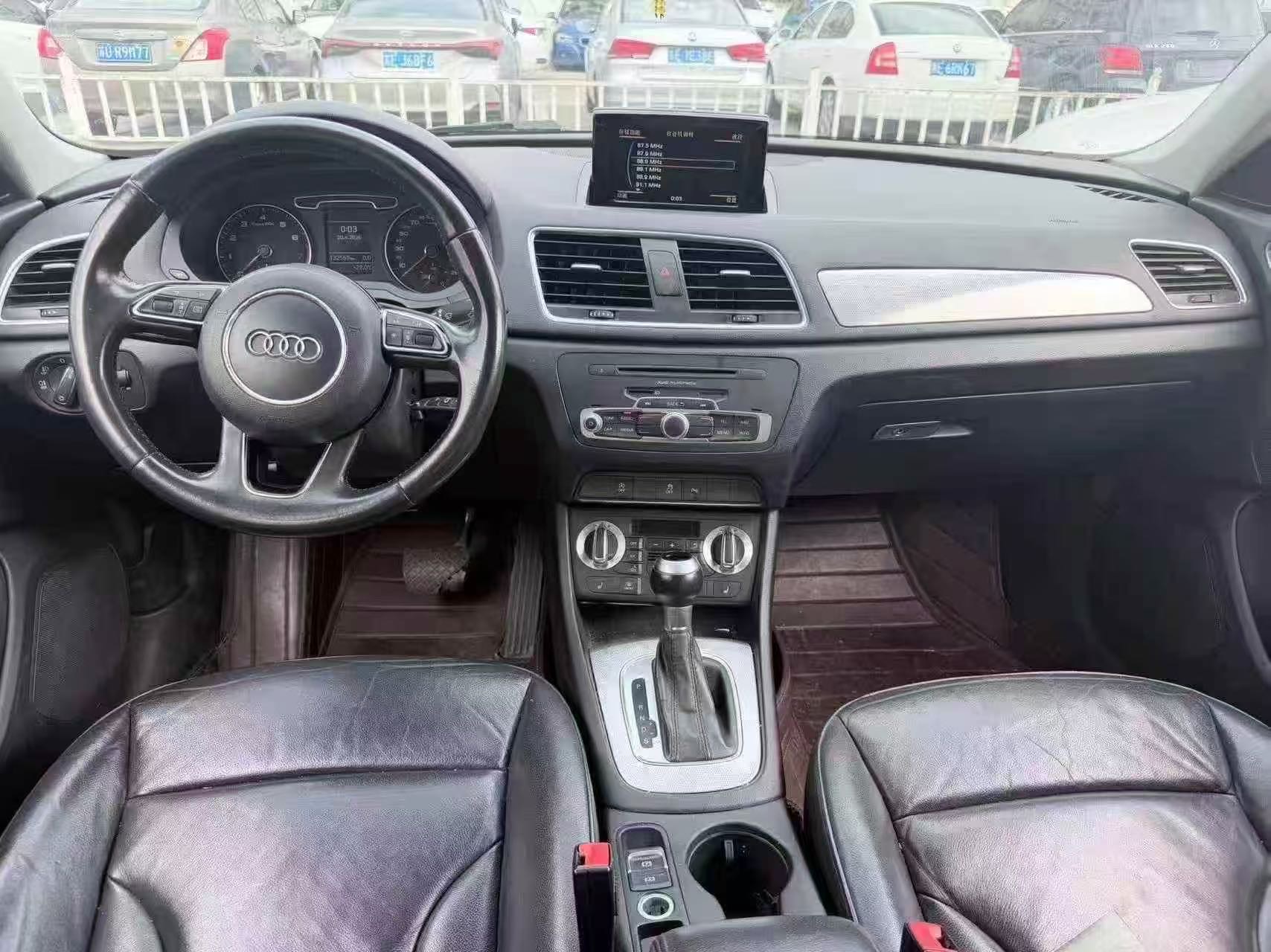 Audi Q3 2015 #7 Audi Q3 2015 car image #7