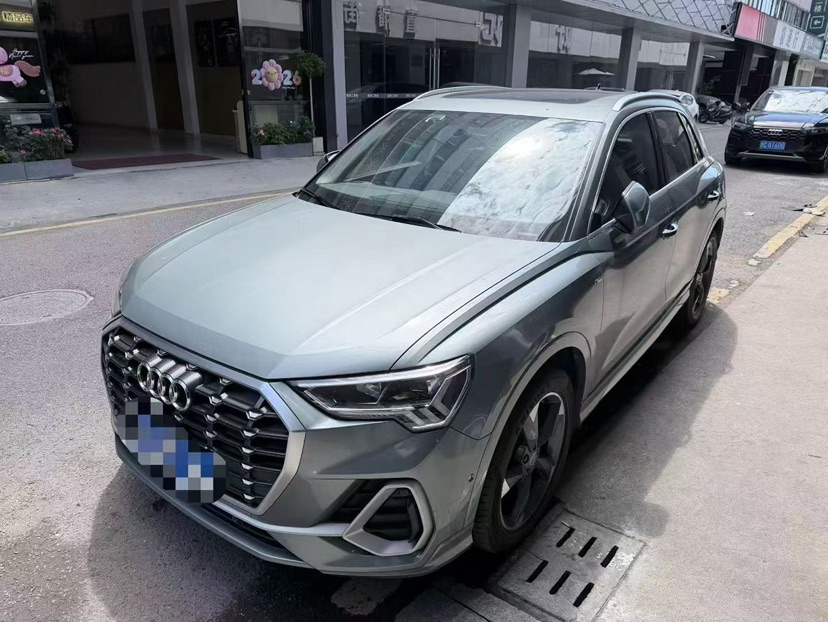 Audi Q3 2021 car image 