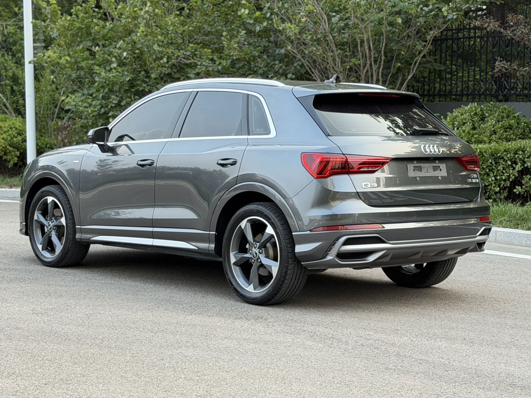 Audi Q3 2023 car image #15