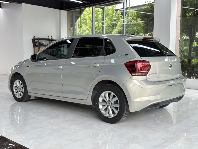 Volkswagen Polo 2020 car image #4
