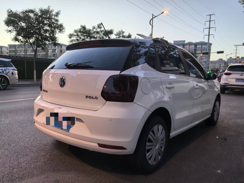 Volkswagen Polo 2018 car image #5