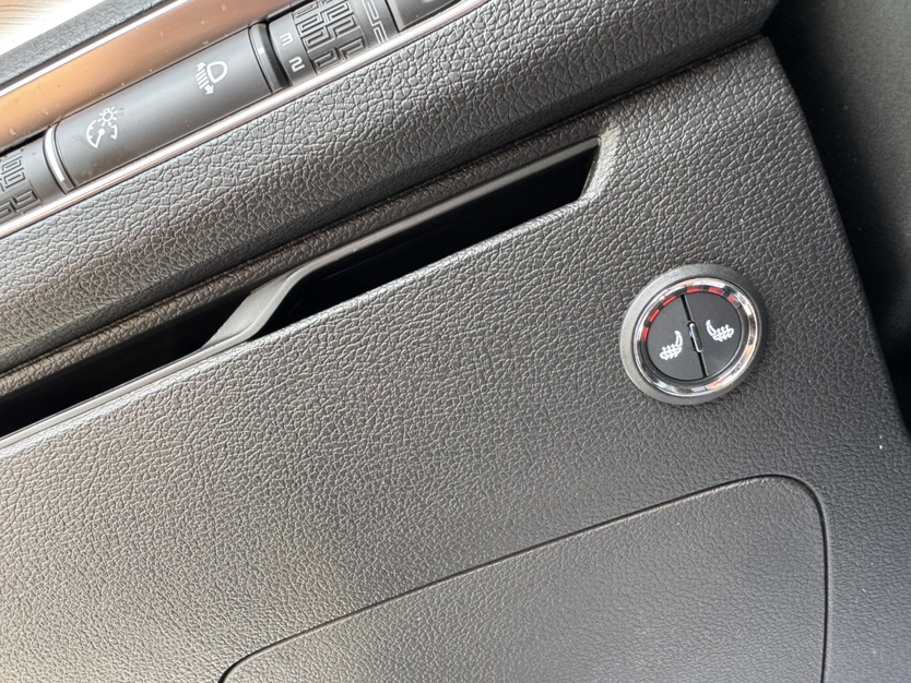 GEELY Coolray 2022 #12 GEELY Coolray 2022 car image #12