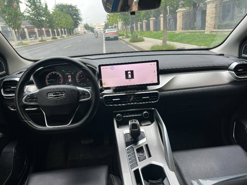 GEELY Coolray 2020 #6 GEELY Coolray 2020 car image #6