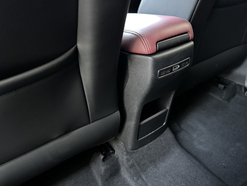 GEELY Coolray 2023 #18 GEELY Coolray 2023 car image #18