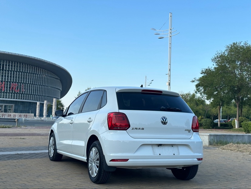 Volkswagen Polo 2017 car image #6