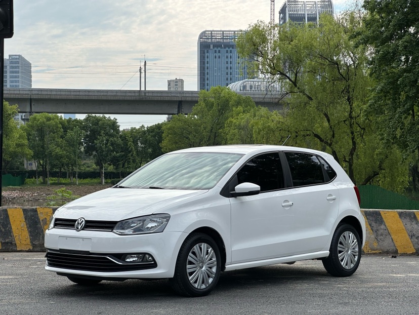 Volkswagen Polo 2017 Volkswagen Polo 2017 car image