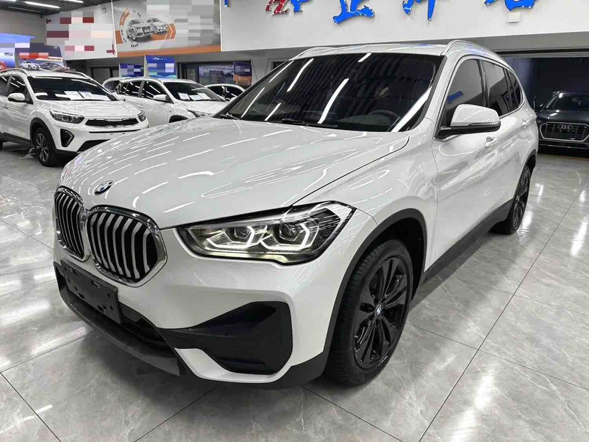BMW X1 2021 car image 