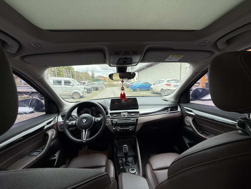 BMW X1 2021 car image #9
