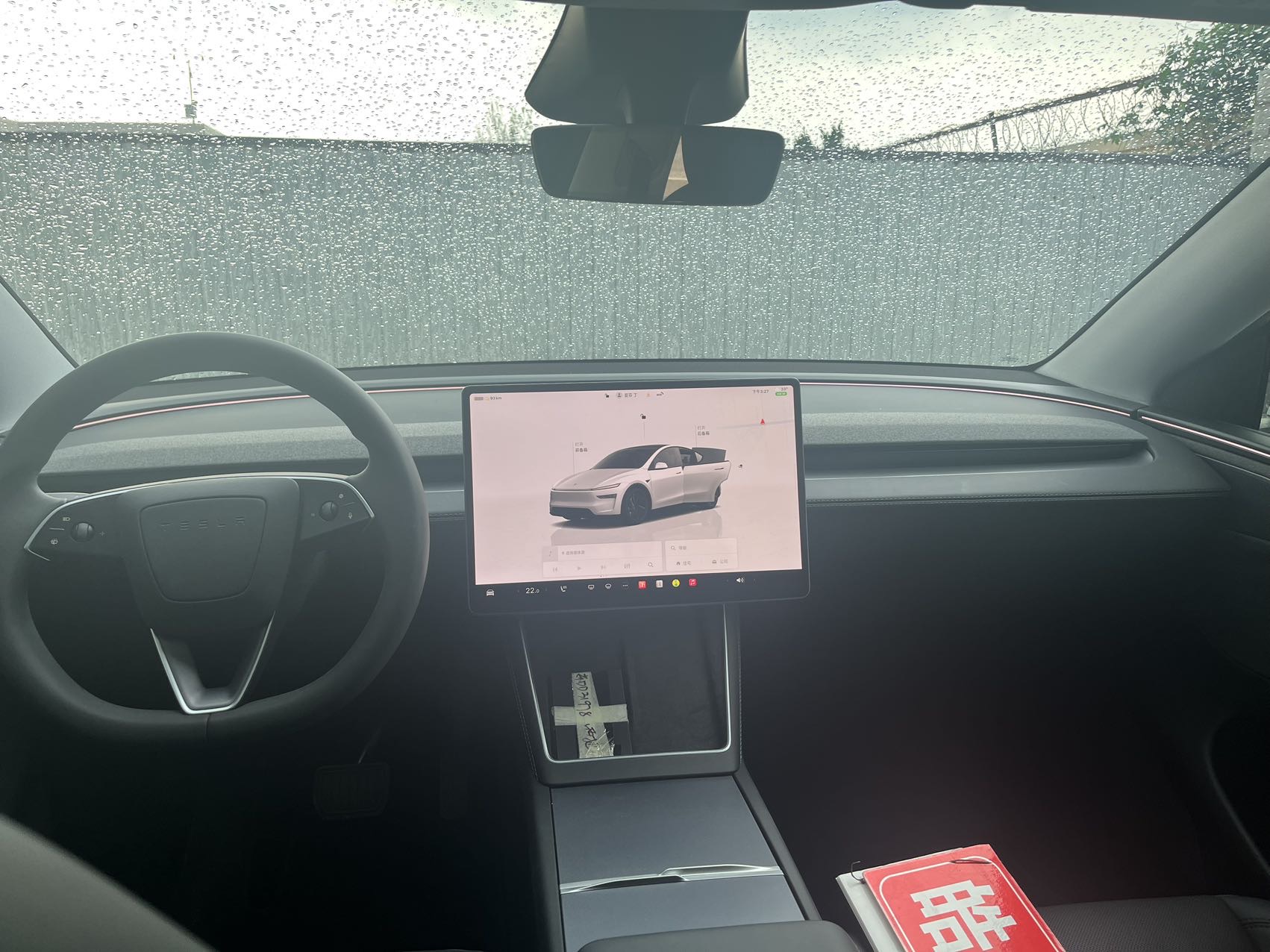 Tesla Model Y 2025 car image #9