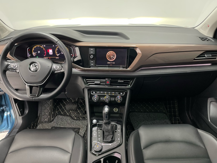 Volkswagen Tharu 2020 car image #8