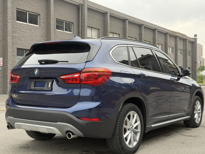 BMW X1 2018 #6 BMW X1 2018 car image #6