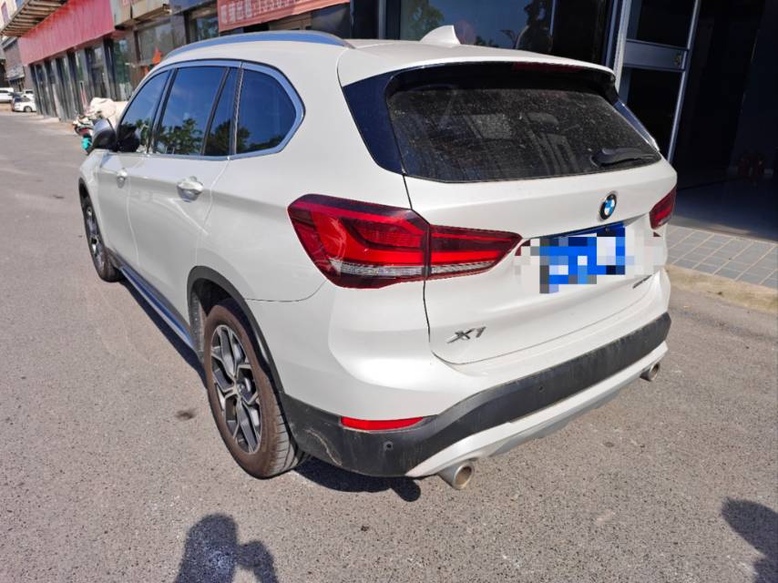 BMW X1 2022 car image #2