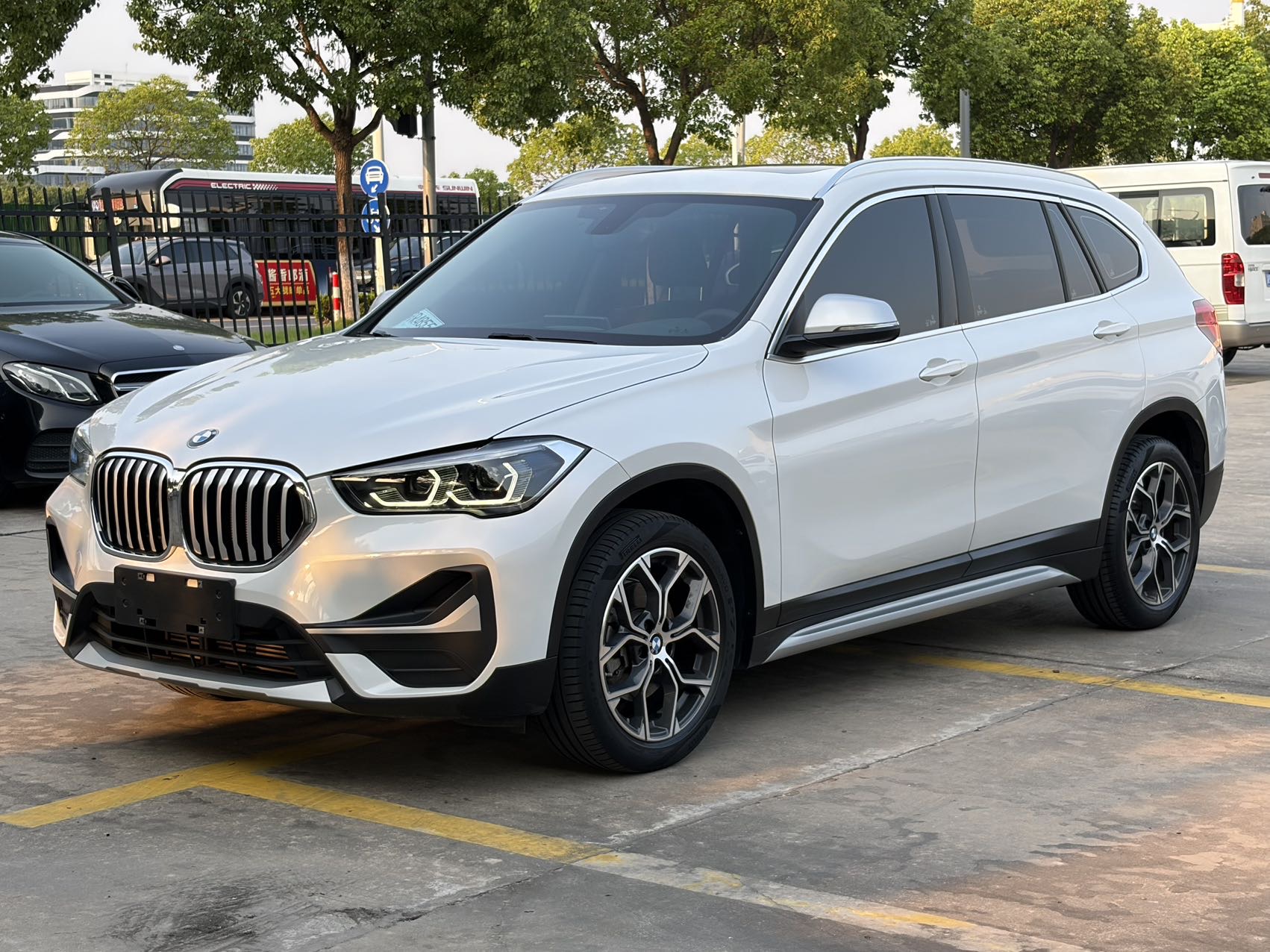 BMW X1 2022 #3 BMW X1 2022 car image #3