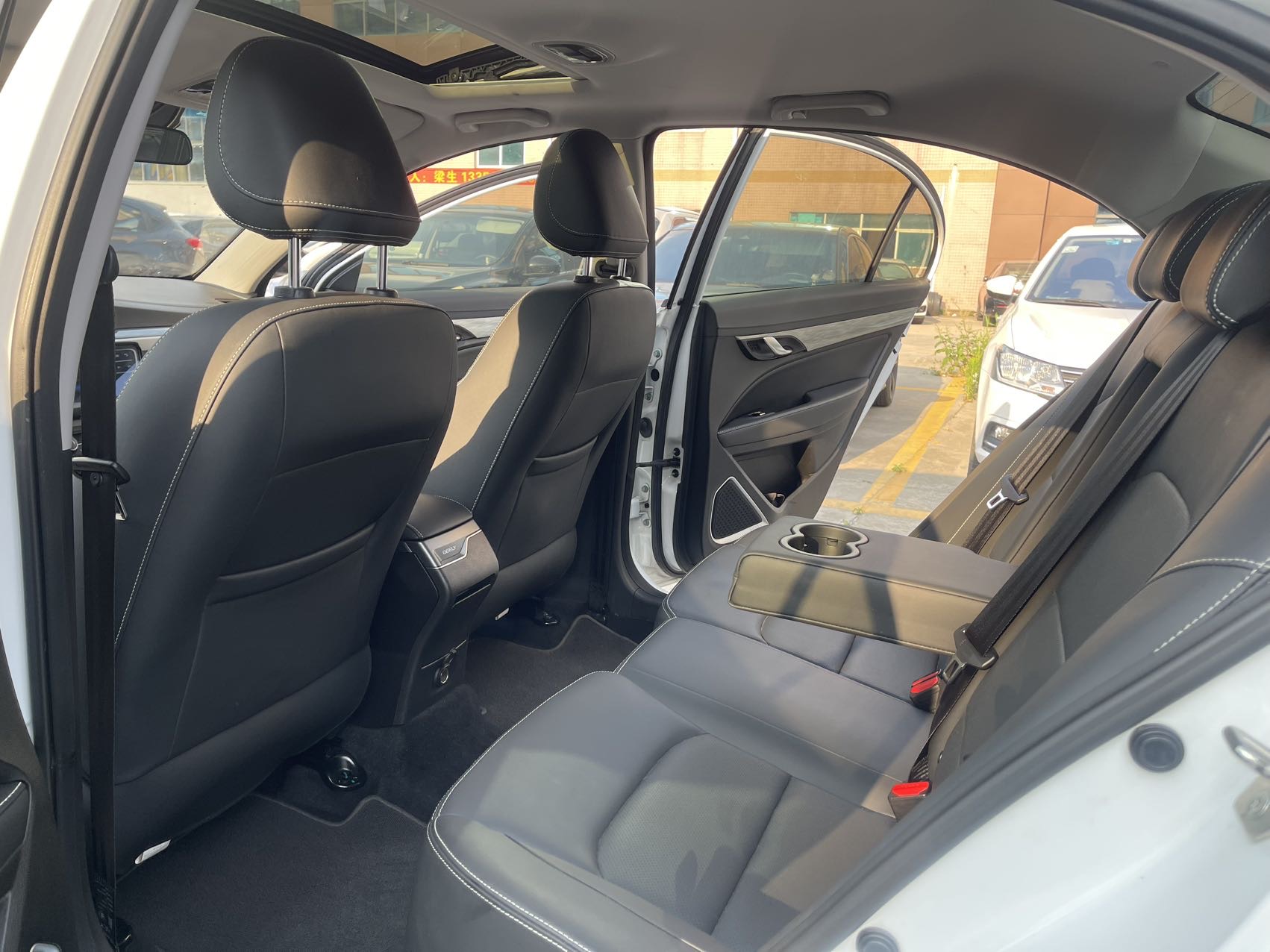 GEELY Emgrand 2019 car image #5