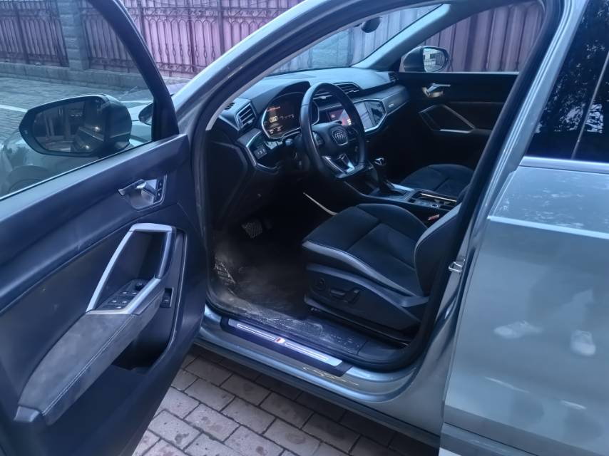 Audi Q3 2022 immagine di auto #9