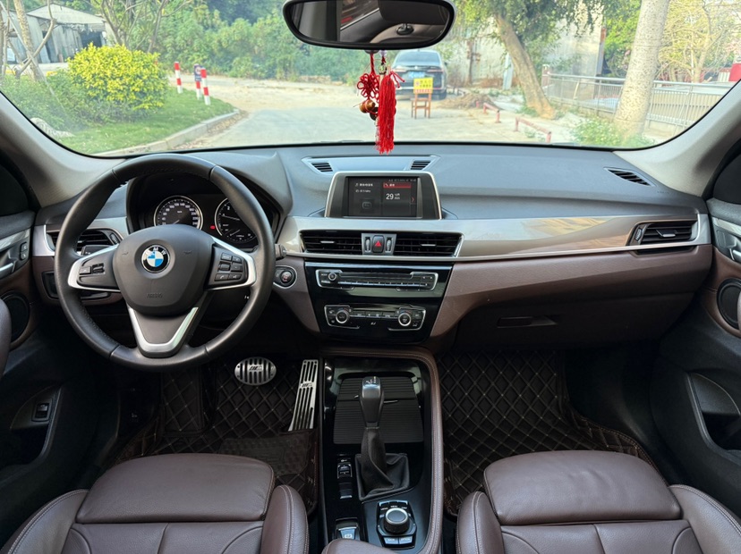 BMW X1 2019 #8 BMW X1 2019 car image #8