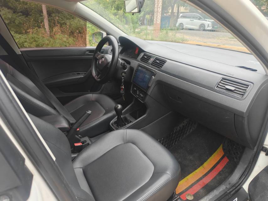 Volkswagen Santana 2018 car image #4