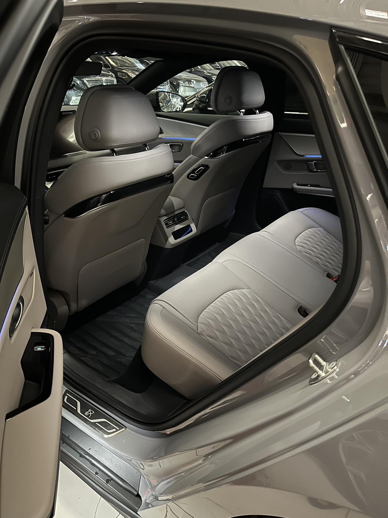BYD Han 2025 #5 BYD Han 2025 car image #5