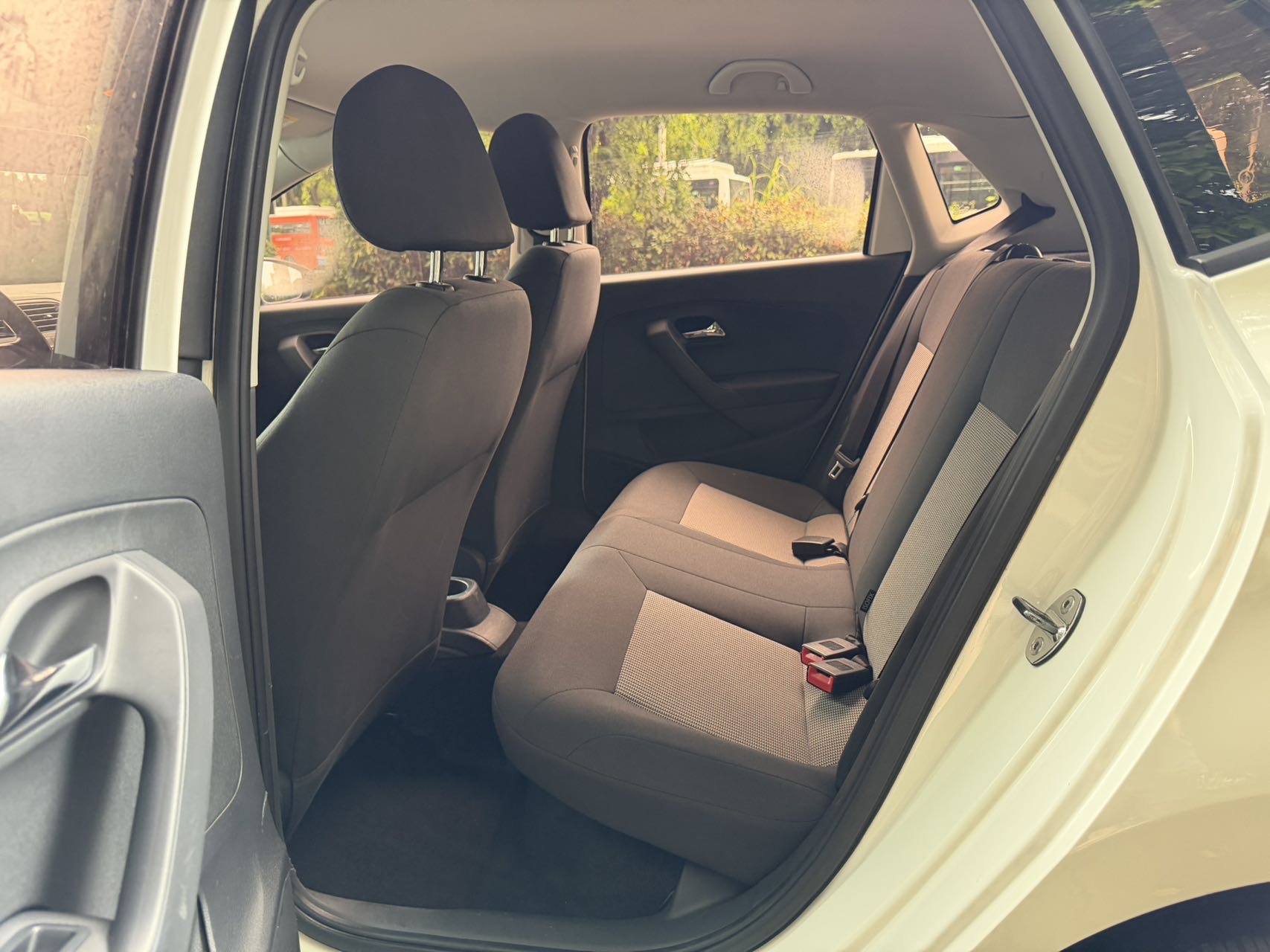 Volkswagen Polo 2017 car image #8
