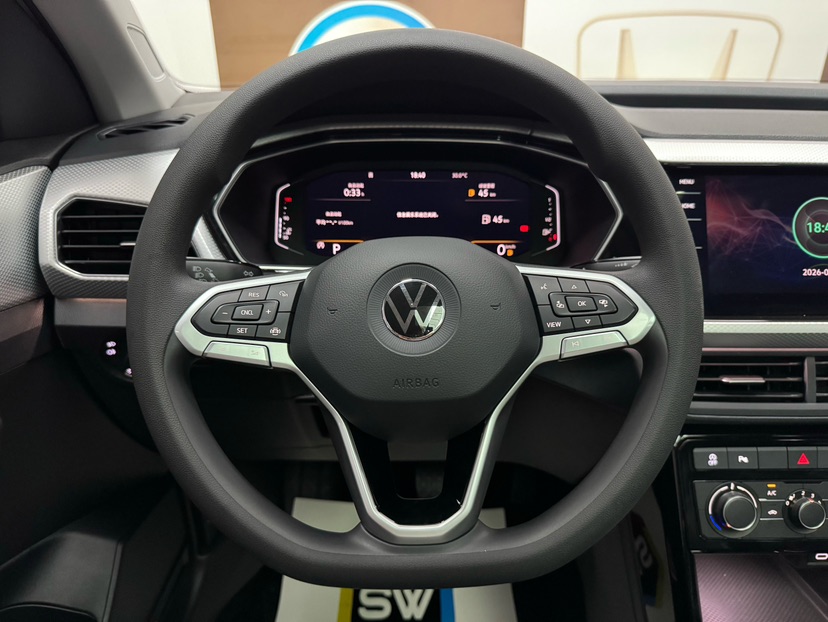 Volkswagen Tacqua 2022 car image #11