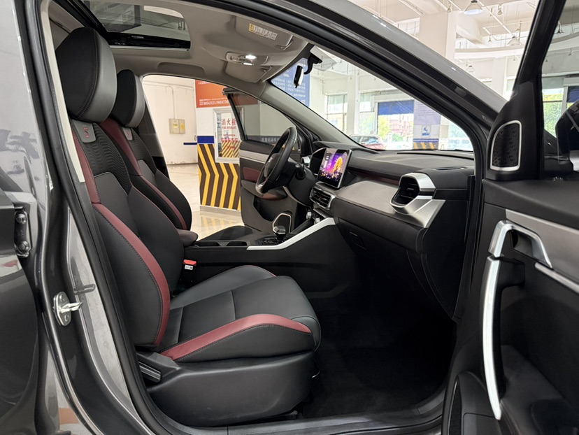 GEELY Coolray 2023 #8 GEELY Coolray 2023 car image #8