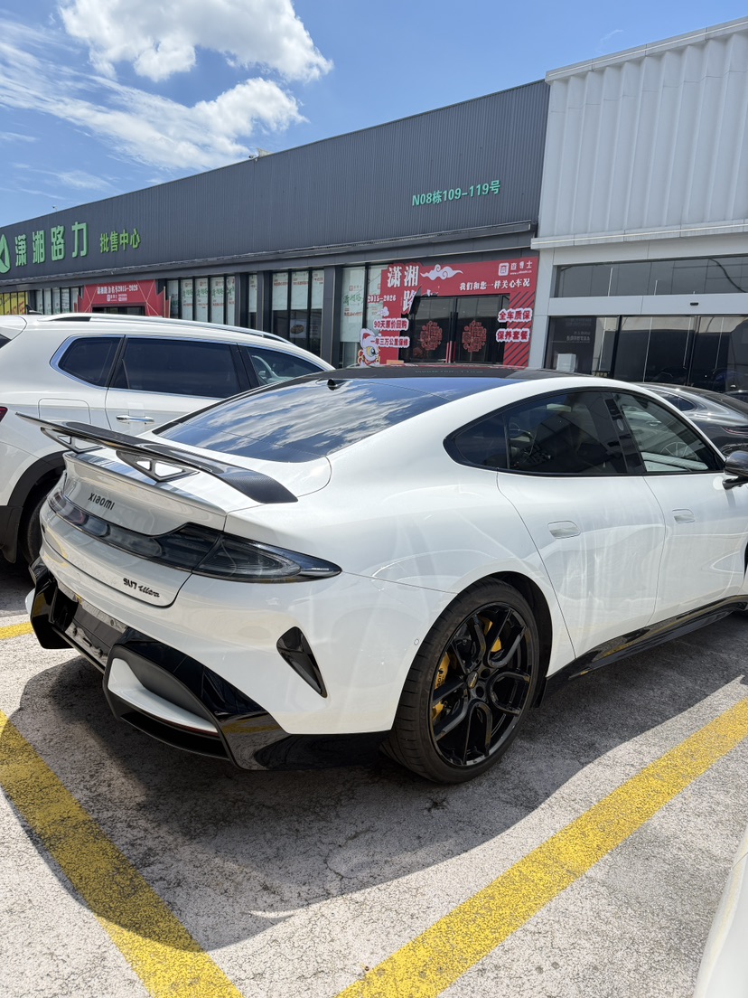 MI SU7 Ultra 2025 car image #4