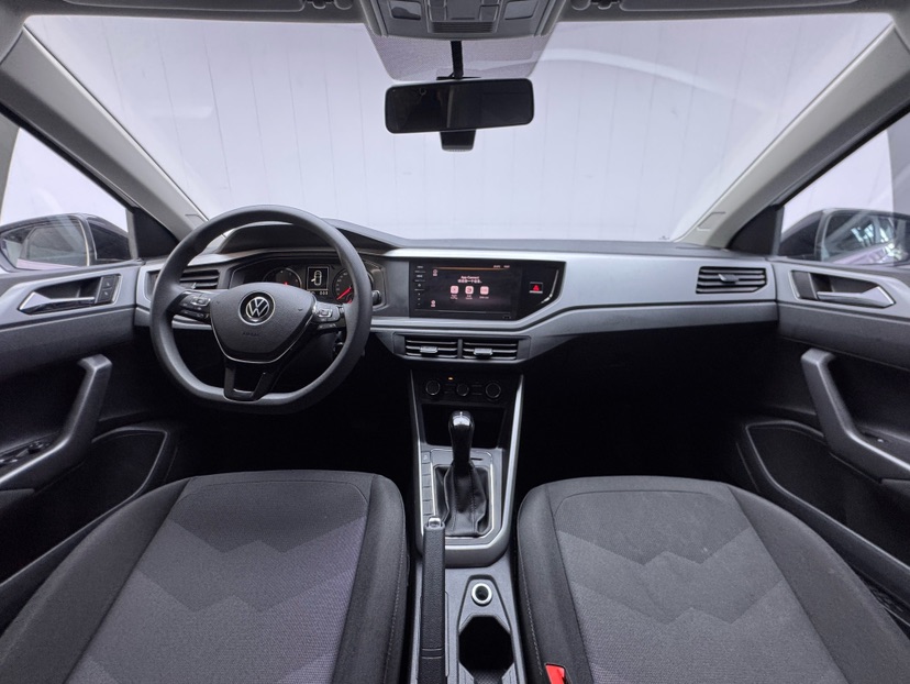 Volkswagen Polo 2022 car image #4