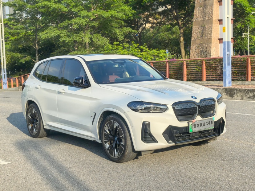 BMW iX3 2023 #3 BMW iX3 2023 immagine di auto #3