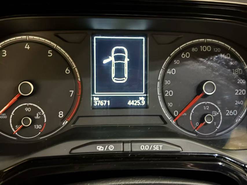 Volkswagen Polo 2021 car image #5