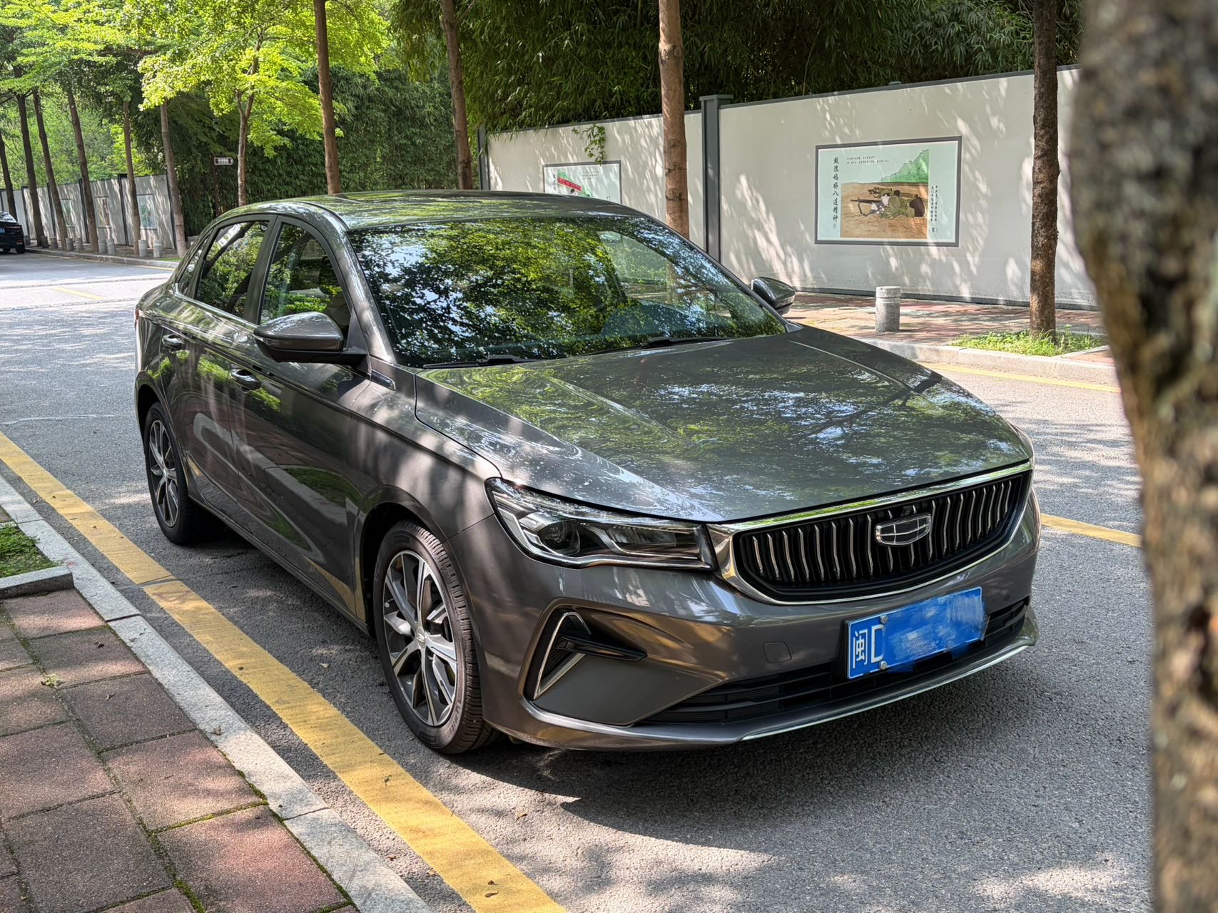 GEELY Emgrand 2022 car image #3