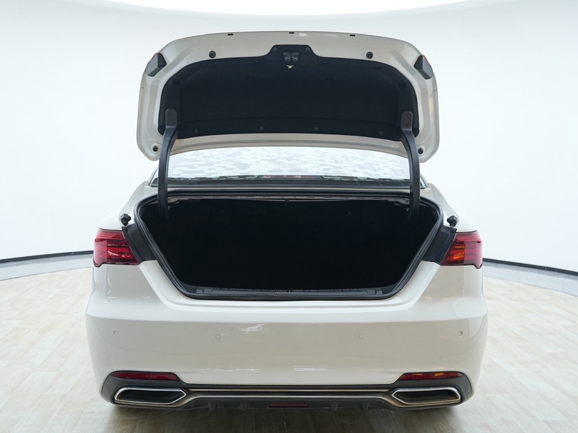GEELY Binray 2018 car image #8