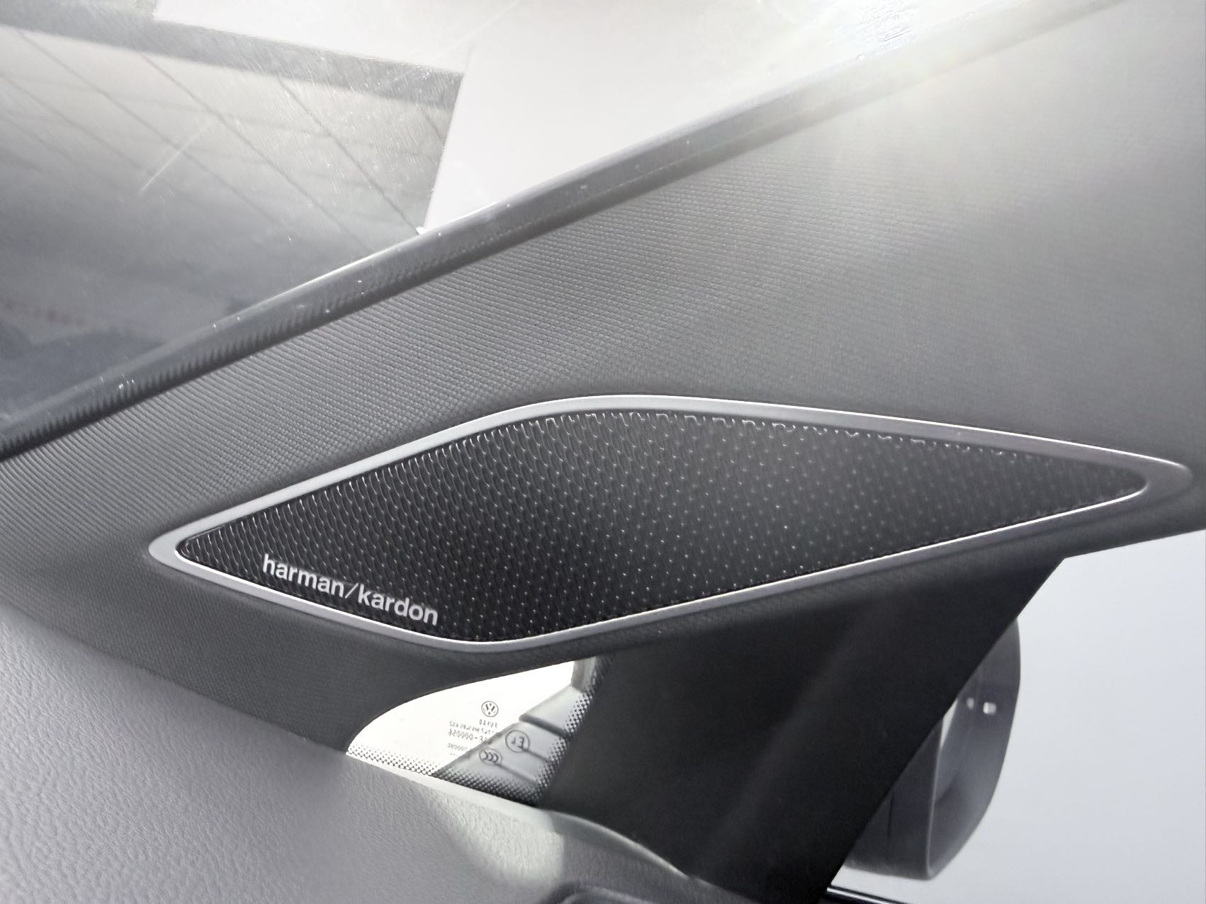 Volkswagen Golf 2024 car image #9