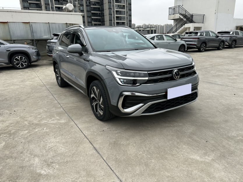 Volkswagen Tharu 2023 car image #2