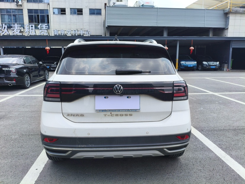 Volkswagen T-Cross 2021 car image #5