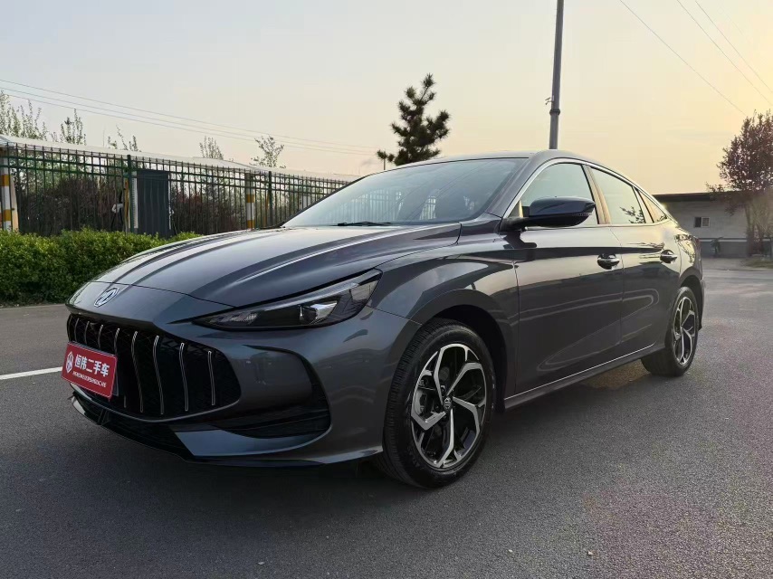 MG 5 2024 immagine di auto 