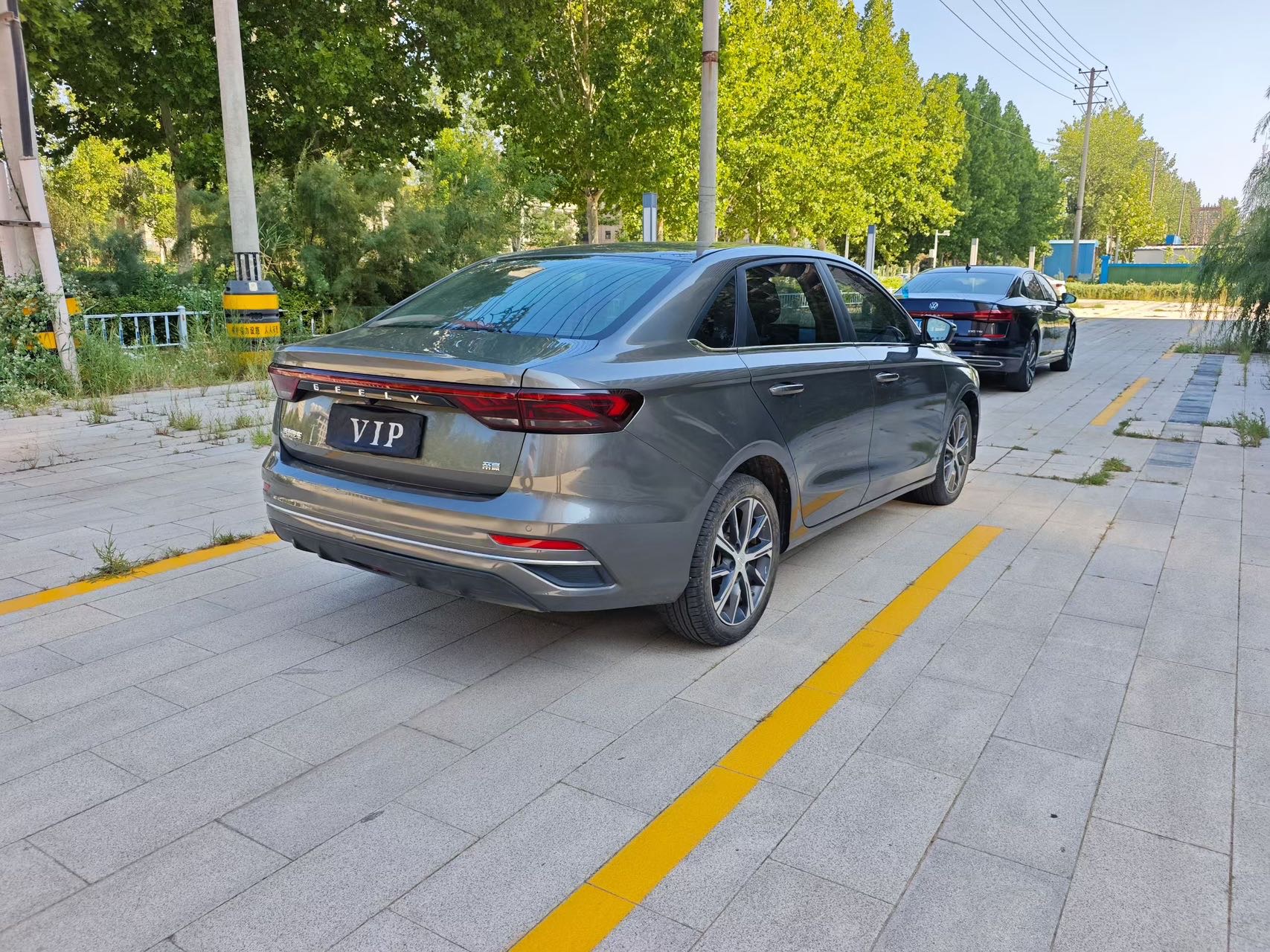 GEELY Emgrand 2023 car image #7