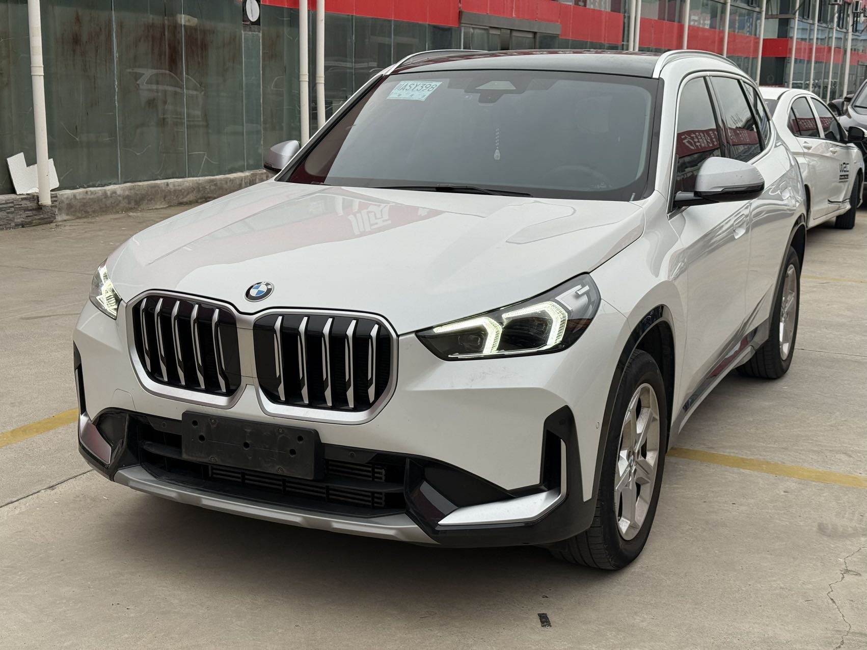 BMW X1 2023 car image 