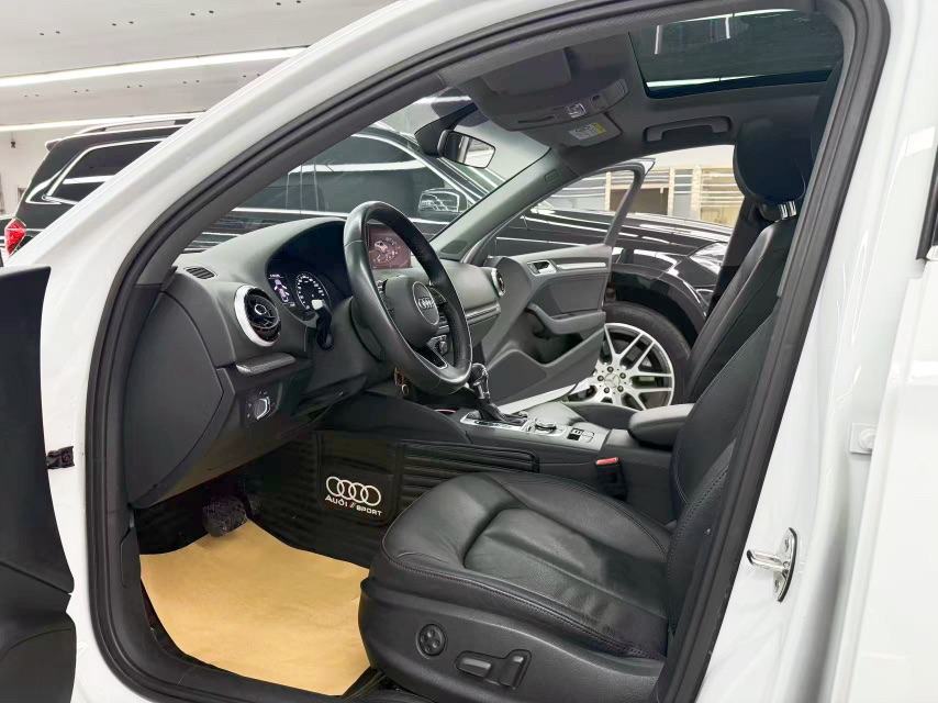 Audi A3 2019 car image #7