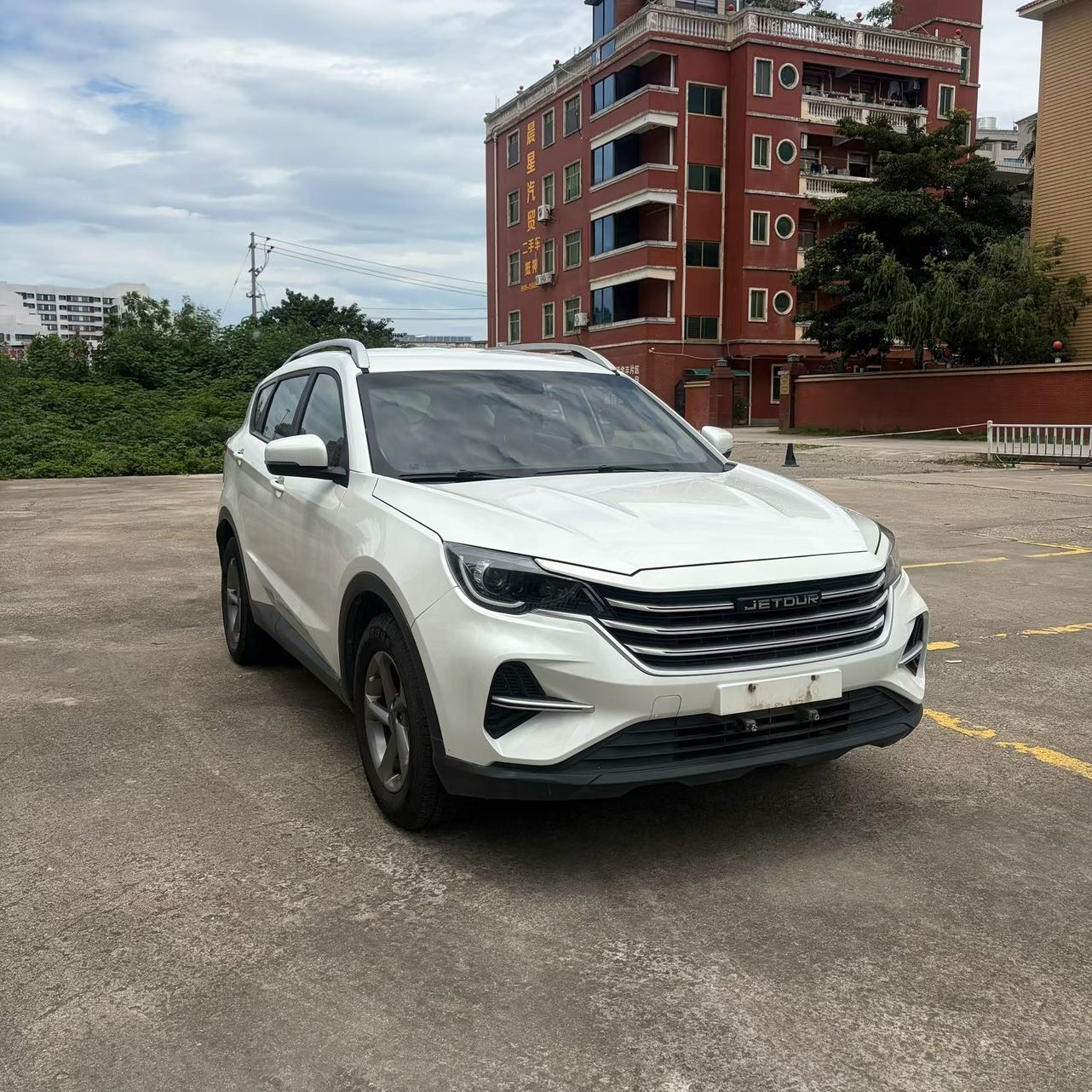 Jetour X70M 2020 Jetour X70M 2020 car image
