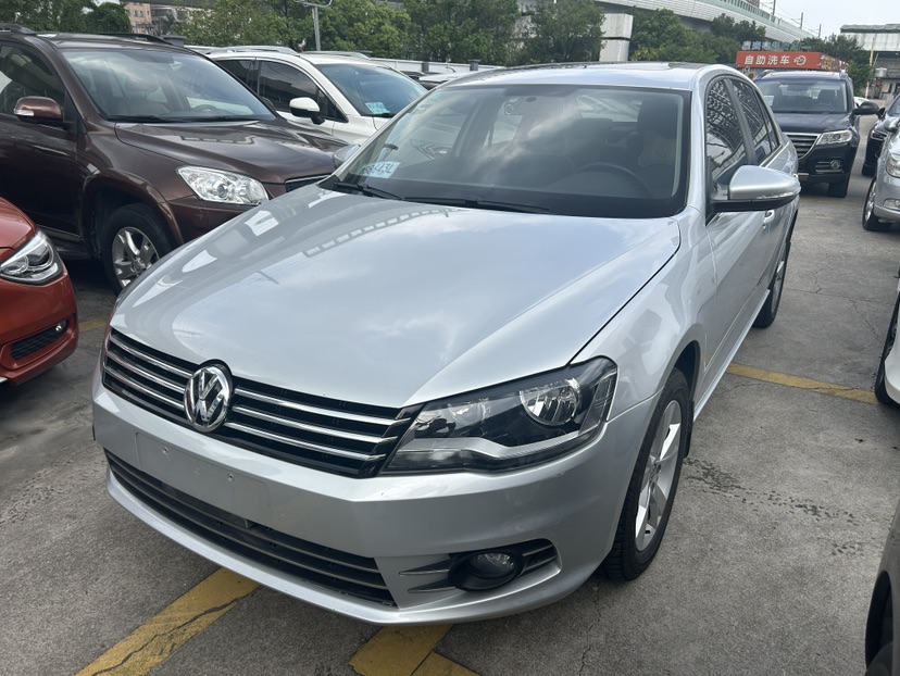 Volkswagen Bora 2014 car image #2