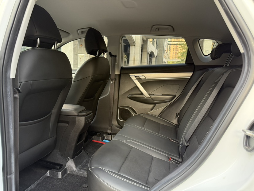 GEELY Coolray 2024 car image #5