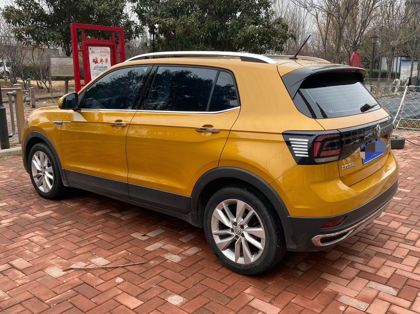 Volkswagen T-Cross 2019 #16 Volkswagen T-Cross 2019 car image #16