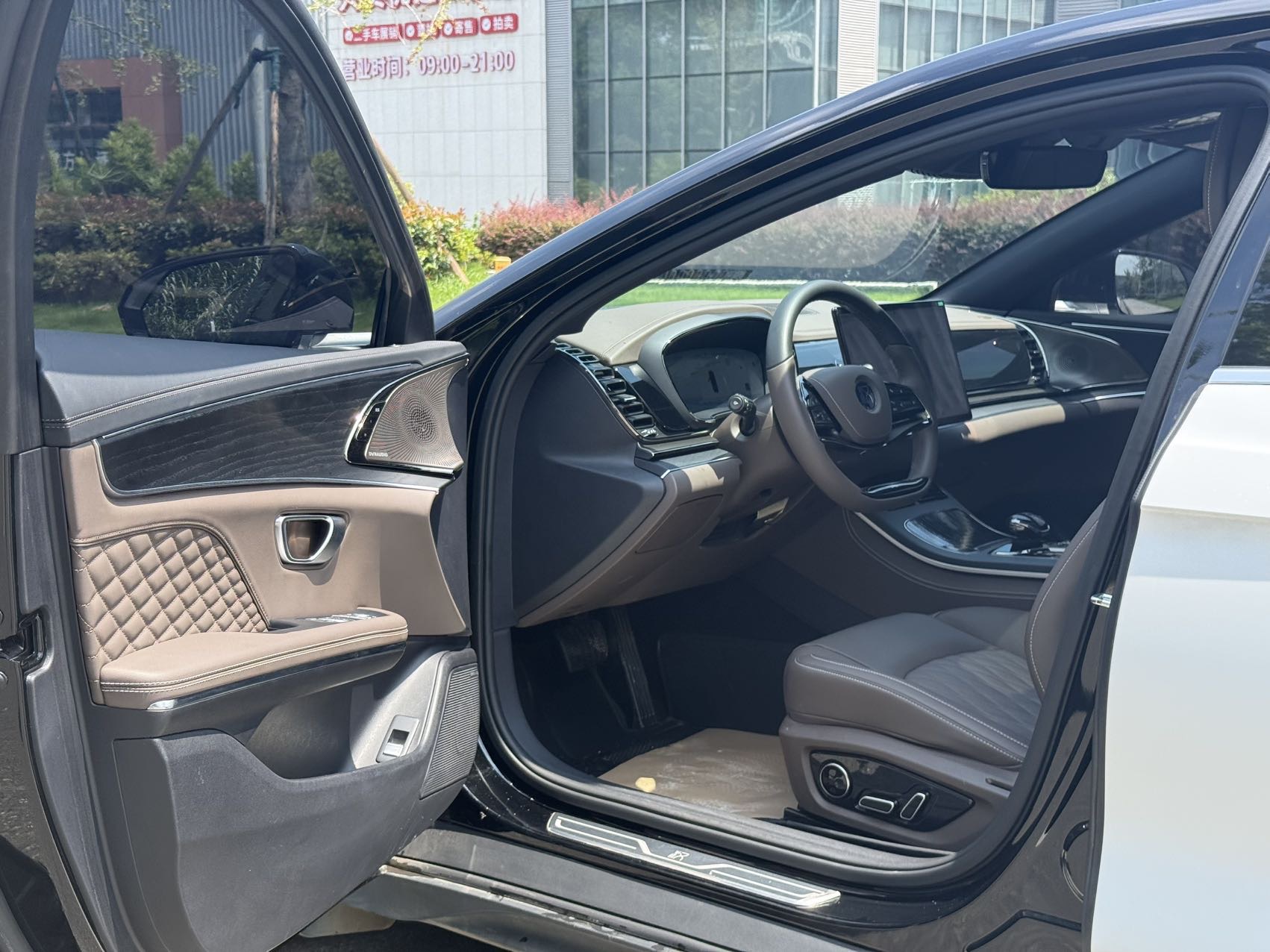 BYD Han 2022 car image #4